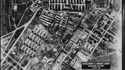 Should-We-Bomb-Auschwitz.jpg
